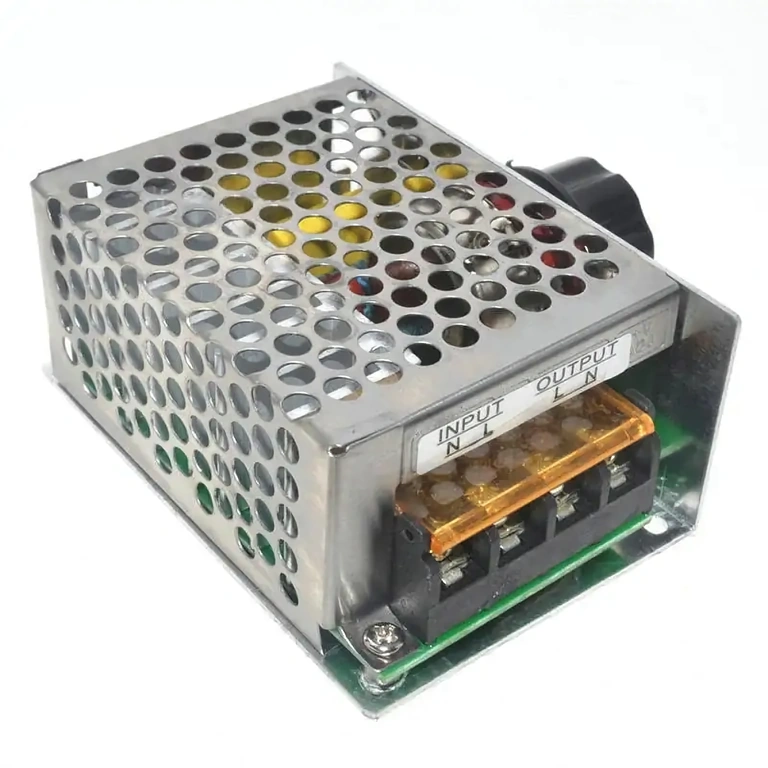 Skaitmeninis keitiklis šviesos ir temperatūros kontrolei Reguliuoja lempučių intensyvumą ir elektrinių rezistorių temperatūrą