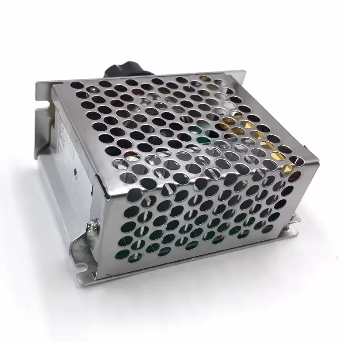 Įtampos keitiklis skirtas kampiniam šlifuokliui, gręžtuvui, elektrinei pjūklui