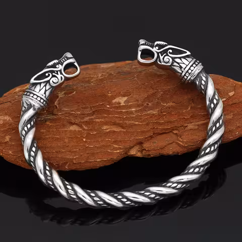 Vikingų apyrankė su vilko galva – Gotikinio stiliaus, įkvėpta serialo „Vikings“, vyrams