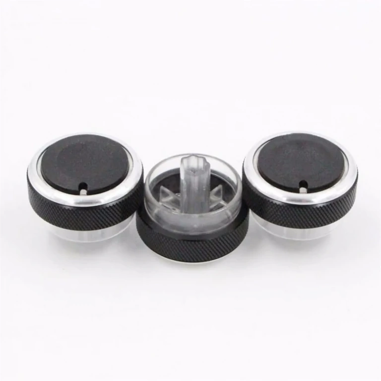 AC rankinių mygtukų keitimas Ford