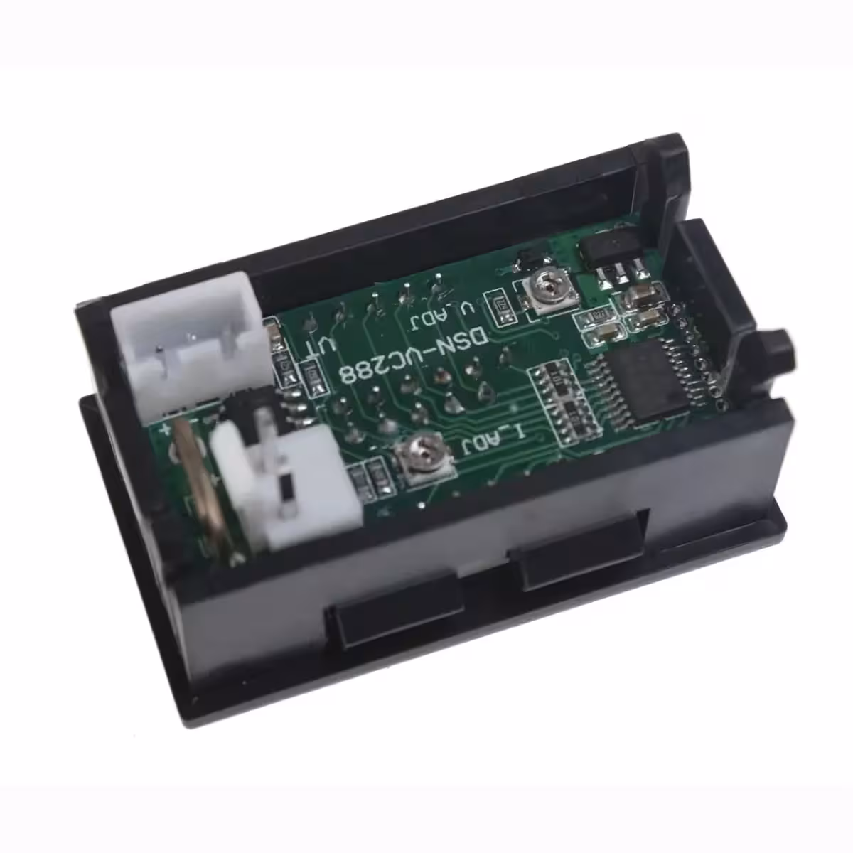 Skaitmeninis instrumentas srovei ir įtampai matuoti