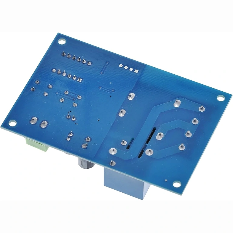 Automatinis elektroninis reguliatorius svino-rūgštinėms ir ličio baterijoms