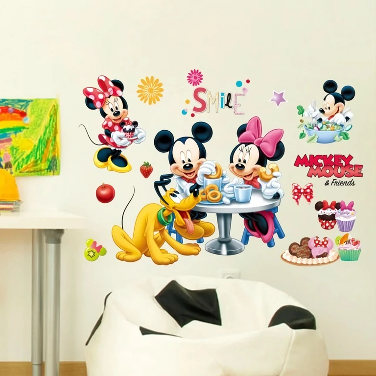 Disney dekoratyviniai lipdukai – Mickey, Minnie ir Pluto Lipdukas su Disney personažais – Mickey, Minnie, Pluto