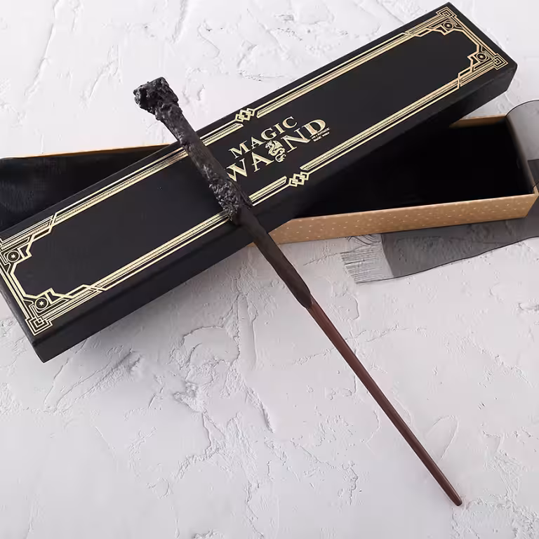 Harry Potter magiška lazdelė – Tobula dovana gerbėjams, cosplay ir garsiosioms burtais