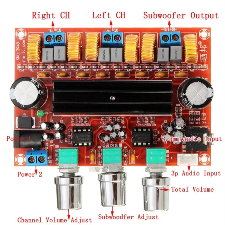 Stereo stiprintuvo plokštės su subwoofer montavimo schema