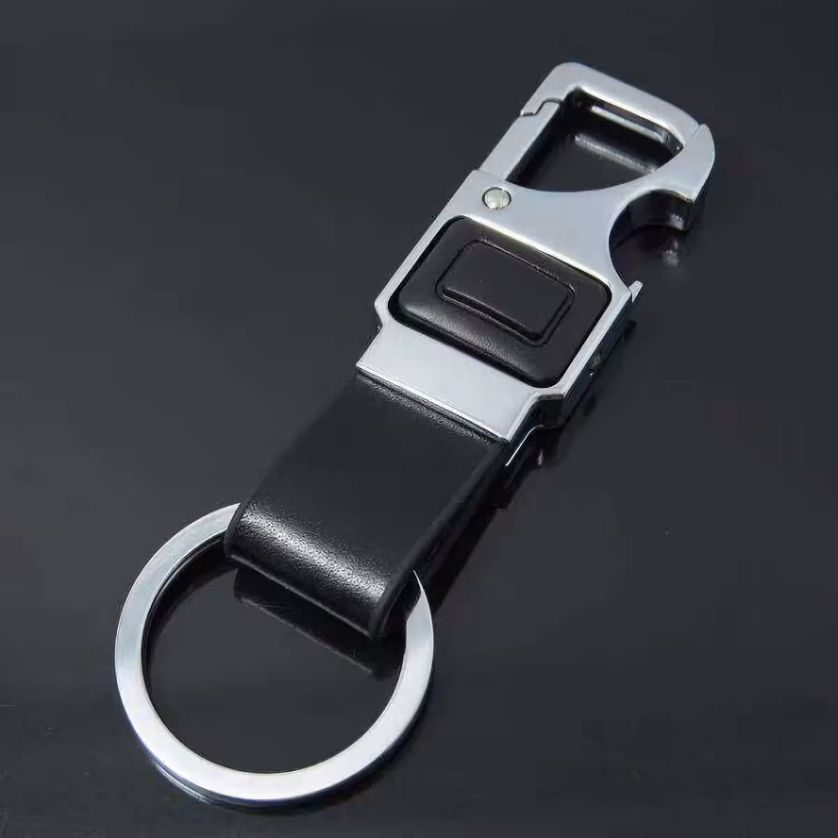 Elegantiškas aksesuaras automobilių raktams, tinkamas dovanai