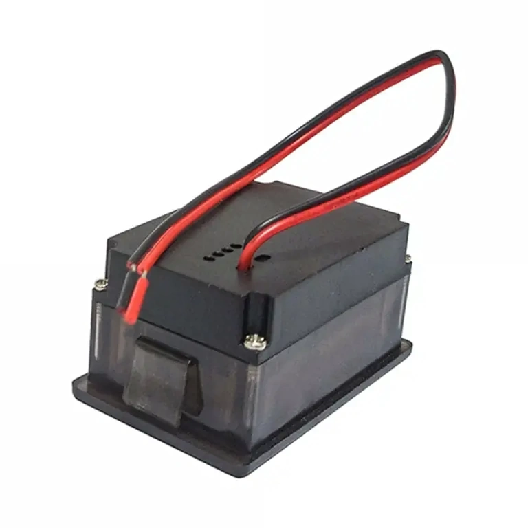 Universalus skaitmeninis voltmetras 12V–72V akumuliatoriams Tikslus įtampos matavimas automobiliams ir elektrinėms sistemoms su aiškiu ekranu