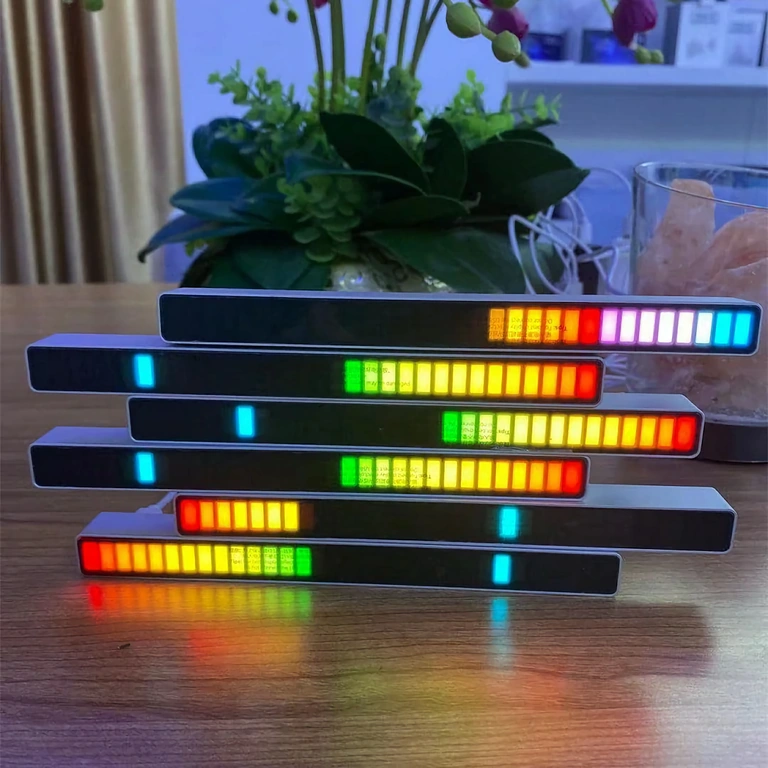 RGB LED juosta interjero dekorui, šviesos režimai pagal garsą