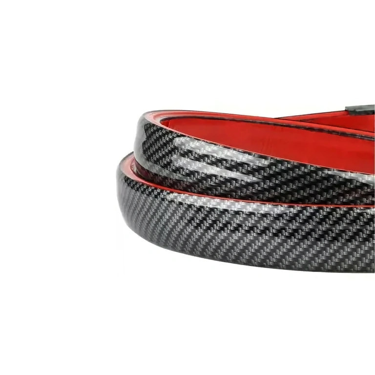 Spoileris su anglies efektu ir LED juosta stabdžiams