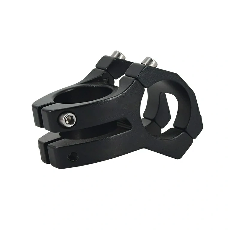 Sportinė trumpa MTB vairo iškyša 31.8 mm, juoda Sportinė trumpa MTB vairo iškyša 31.8 mm, juoda, lengva ir tvirta aliuminio