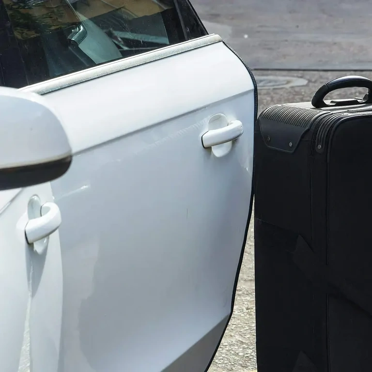 Guminis durų šoninės apsaugos sandariklis automobiliui Guminė sandarinimo juosta durų šonams apsaugoti