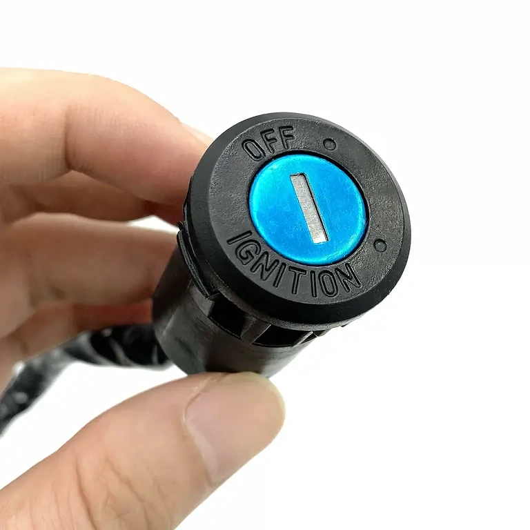 Universalus paspirtuko kontaktas su raktu Raktinis užvedimo jungiklis kiniškiems paspirtukams