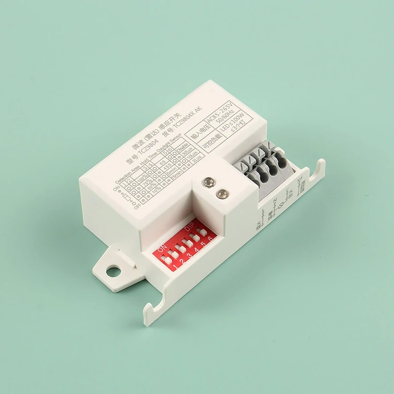 Šoninis mikrobangų judesio jutiklio vaizdas