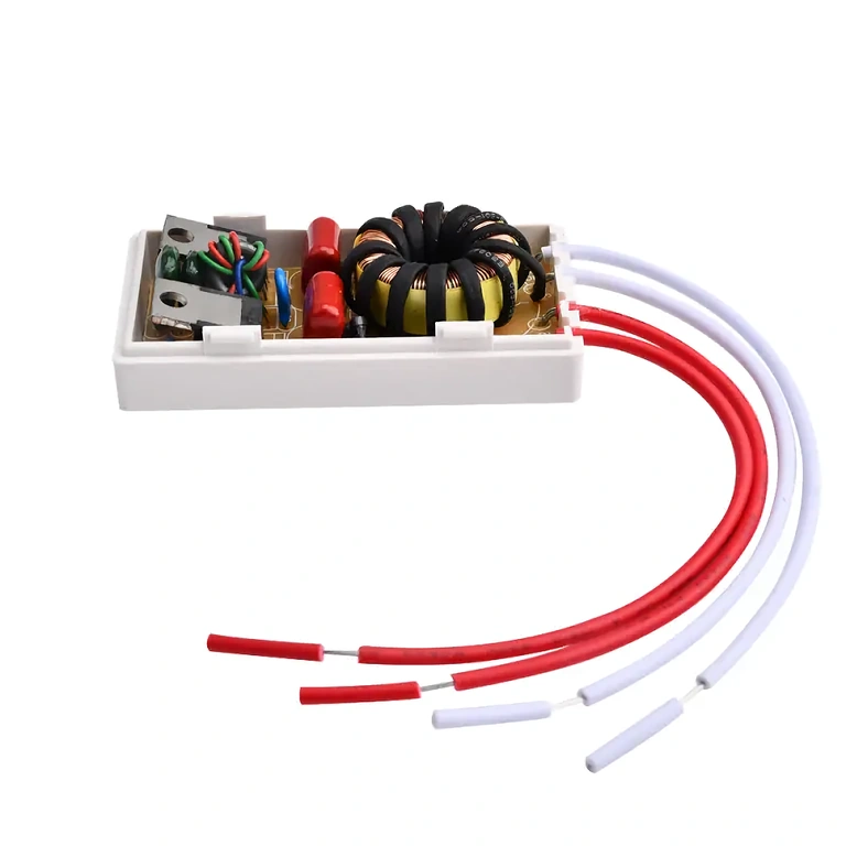 Transformatorius įtampos sumažinimui nuo 230V AC iki 12V