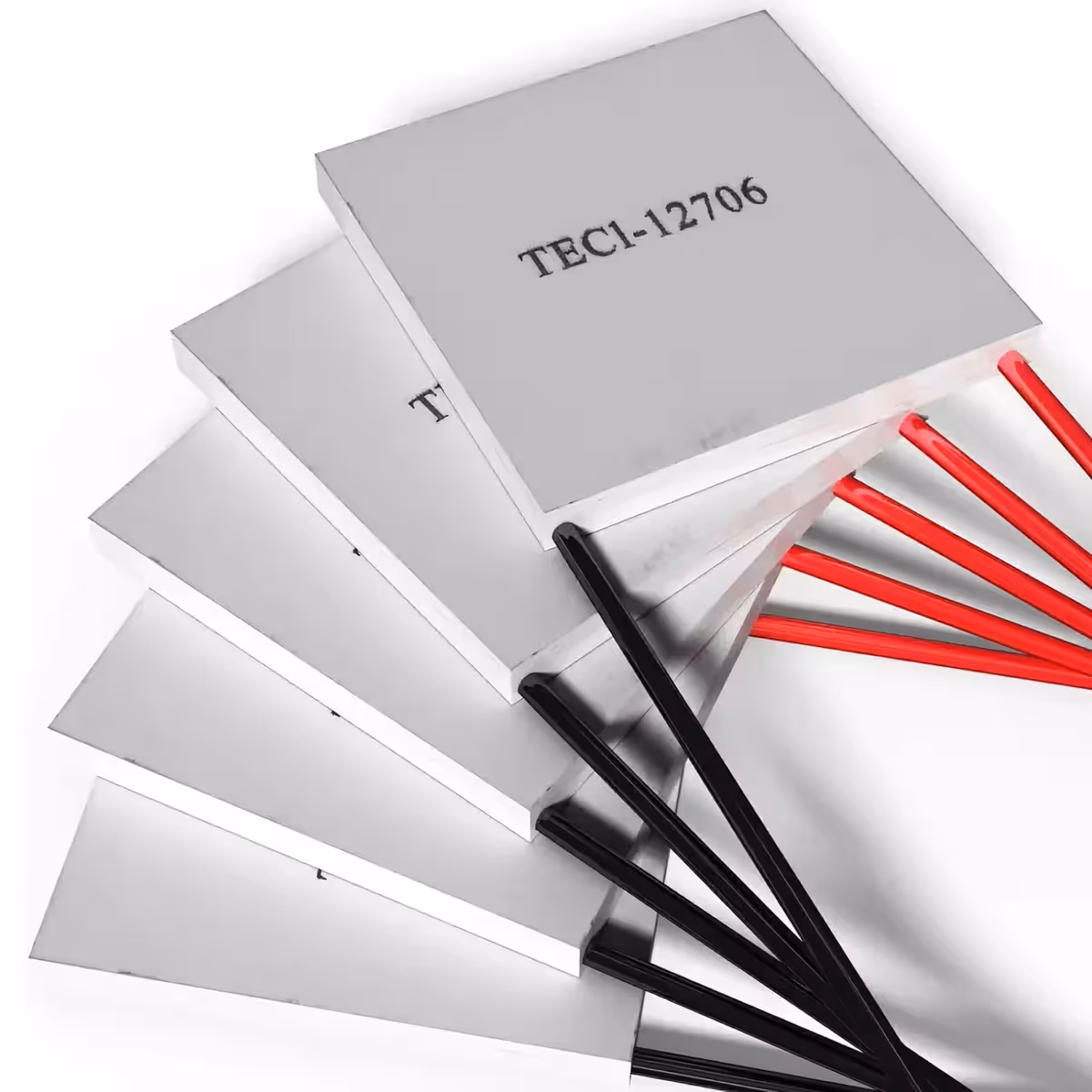 Termoelektrinis modulis su Peltier celėmis vėsinimui ir šildymui