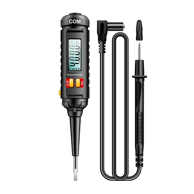 Automobilio akumuliatoriaus testavimas Įtampos matuoklis naudojamas testuojant 12V automobilio akumuliatorių