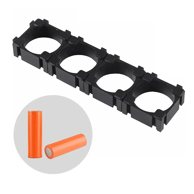 Keturi moduliniai 18650 elementų laikikliai, paruošti naudoti