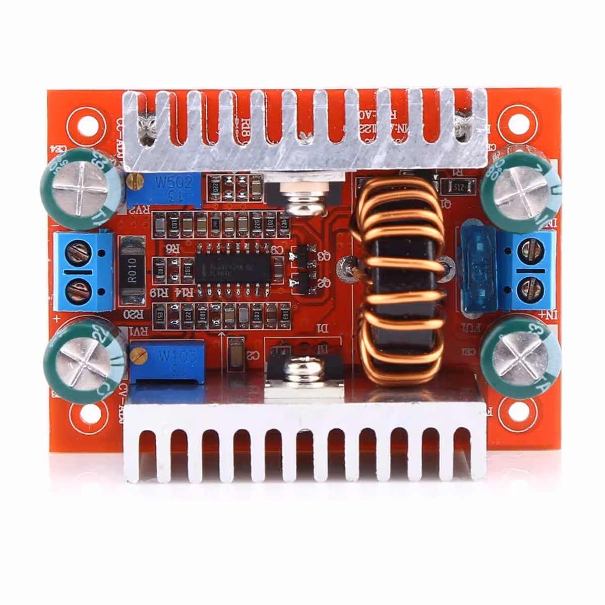 Priekinis 400W DC Step-Up Boost modulio vaizdas su matomais prievadais ir jungtimis