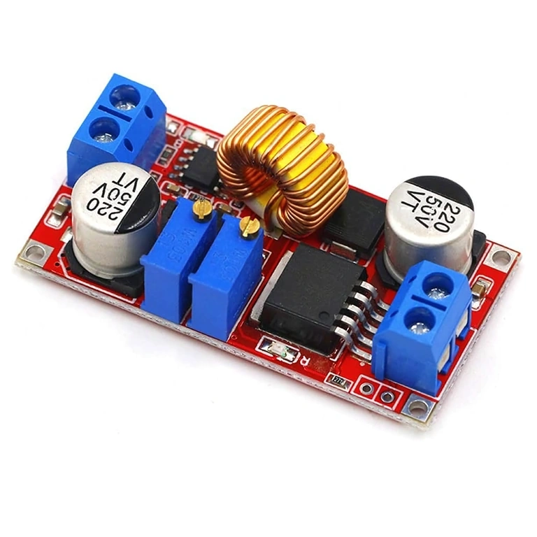 XL4015 mikroschemos detalus vaizdas DC-DC step-down modulyje