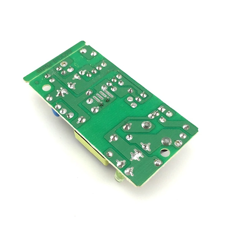 5V 2A perjungiamas maitinimo šaltinis su switching technologija