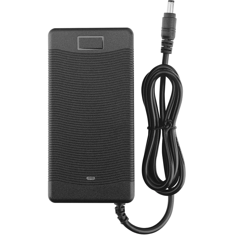 21V 2A Li-Ion įkroviklis – raudonas LED įkrovimui, žalias kai 18V akumuliatorius pilnai įkrautas, su BMS 5S