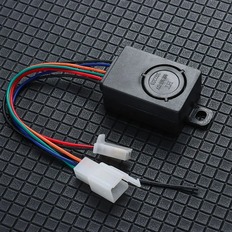 Elektrinių dviračių apsaugos nuo vagystės sistema, valdoma nuotoliniu pultu