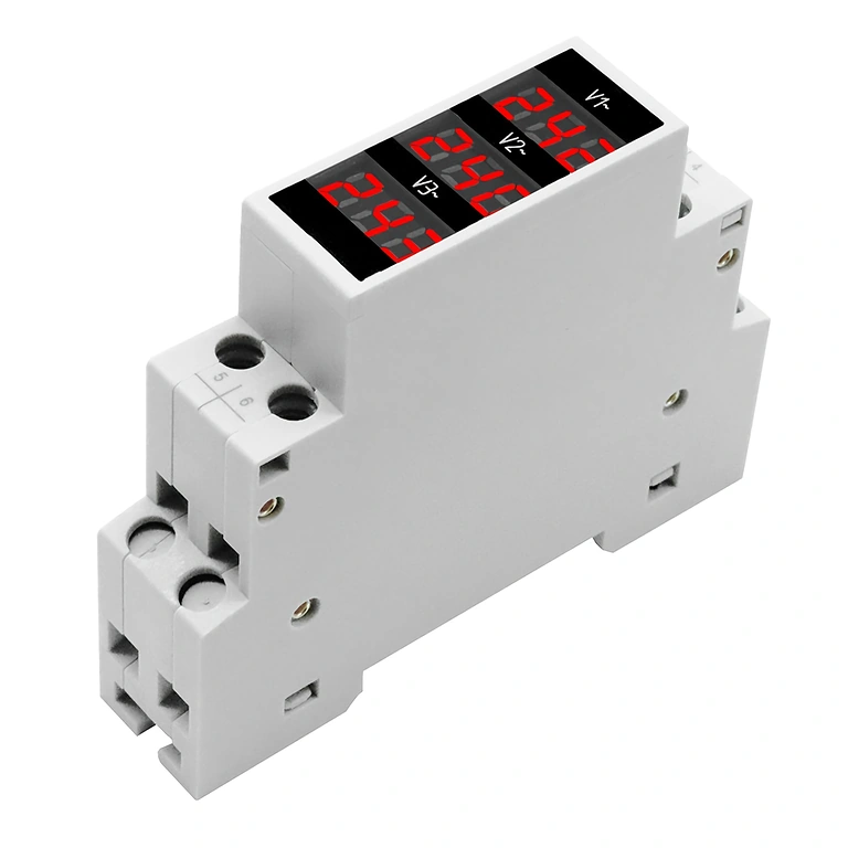 Skaitmeninio voltmetro montavimas pramoniniame elektros skydelyje