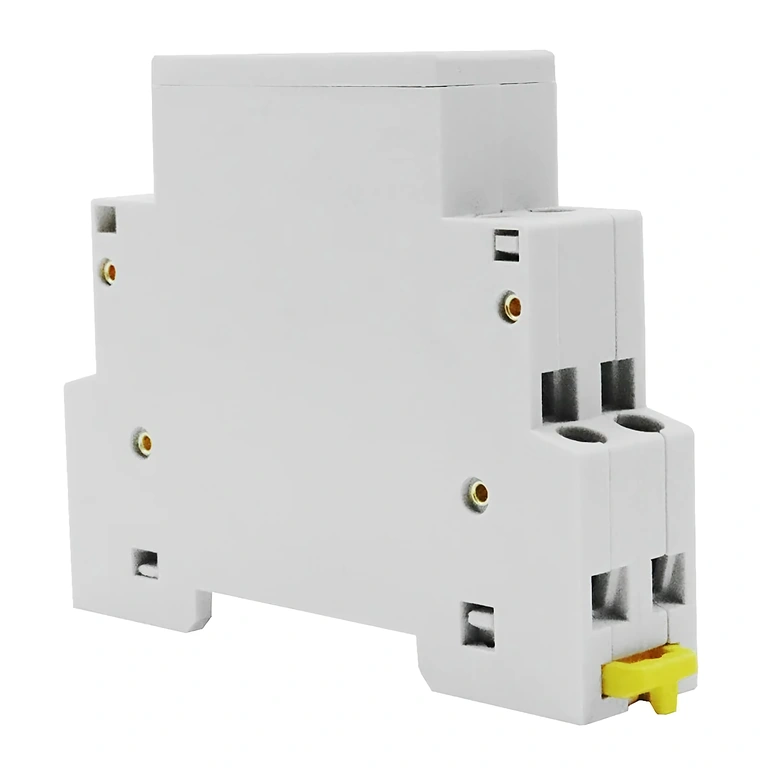 Skaitmeninis voltmetras ant DIN bėgelio elektriniams skydeliams